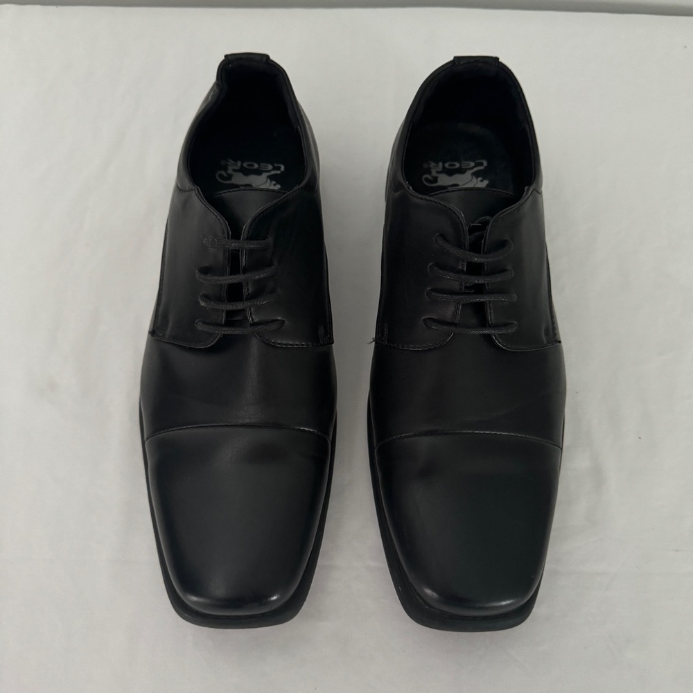 Leor Diagonal Smooth Toe Men’s Shoes Size 9